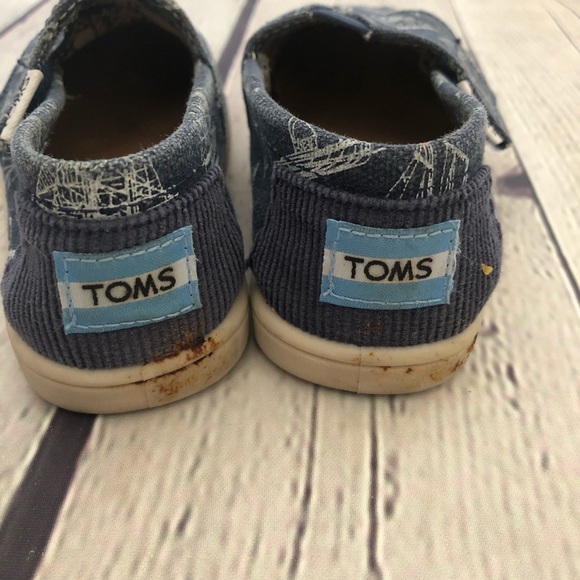 TOMS Nautical Themed Shoes Size 5 - Picture 2 of 4